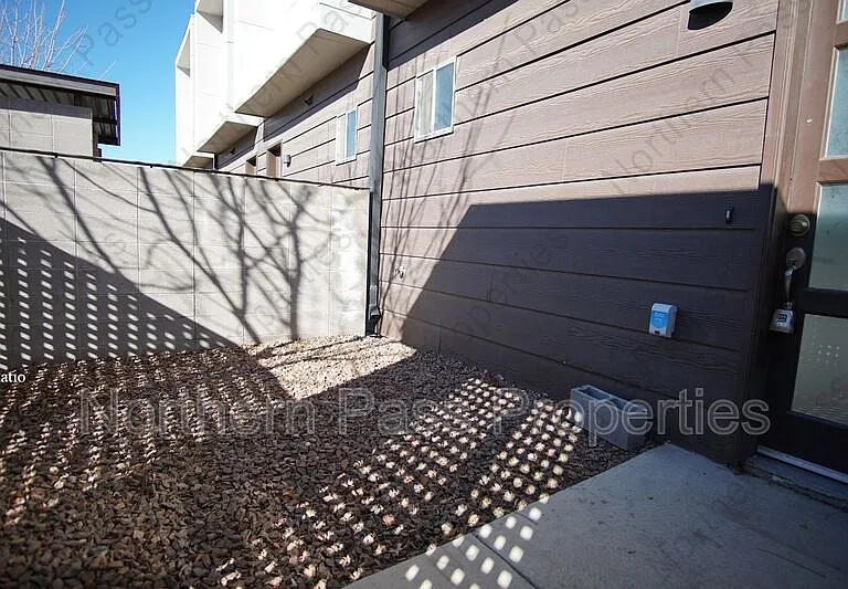 6262 Woodrow Bean #7 — Photo 2