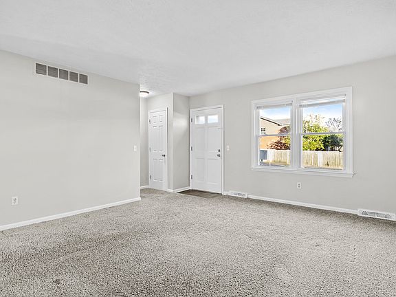 4th image of 109 Hill N Dale St #109-103