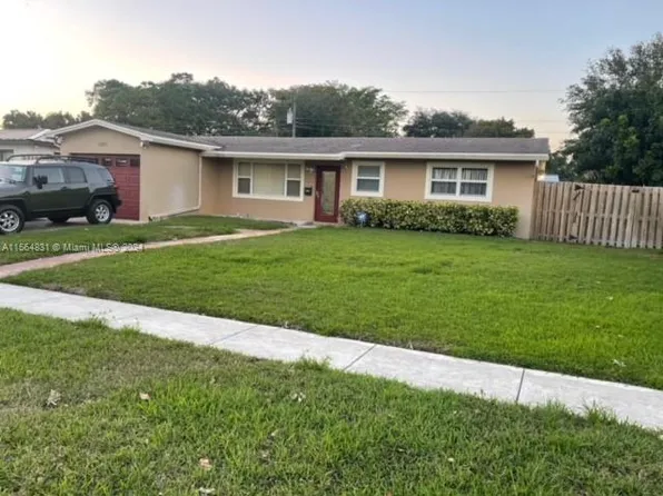 6931 SW 5th Ct, Hollywood, FL 33023