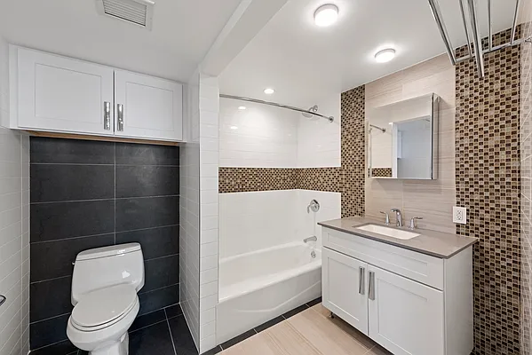 Rented by Compass | media 19