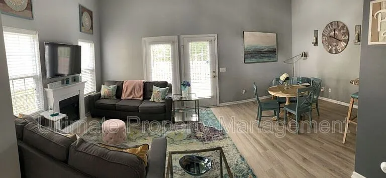 4500 Crawdad Ct #4500 — Photo 2