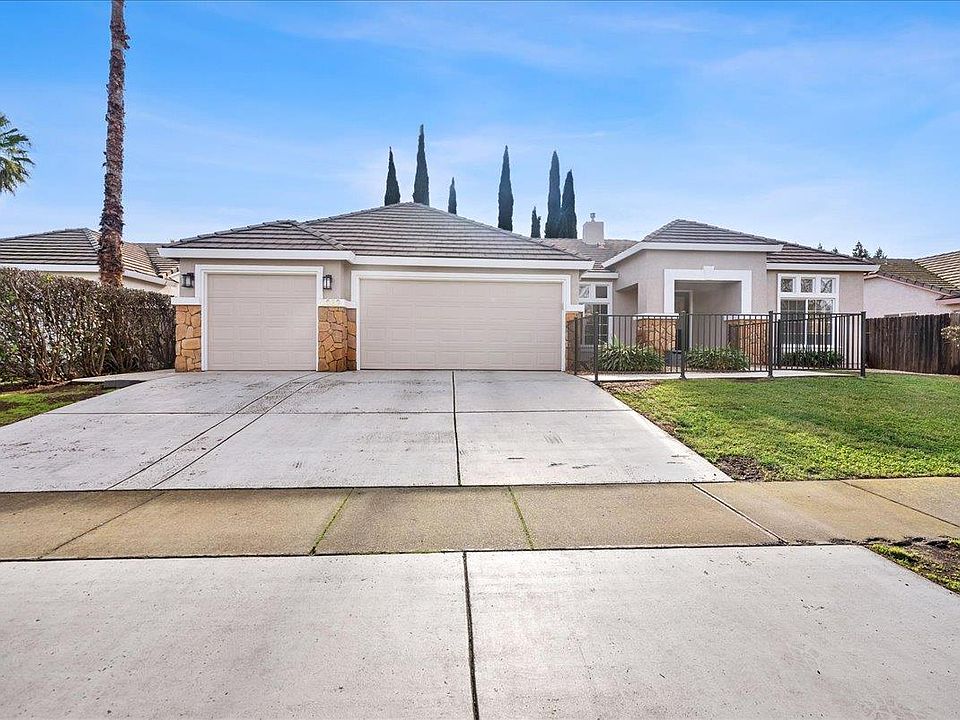 1st image of 1082 Skyline Dr