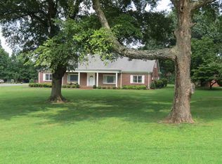 2000 Lake Rd, Dyersburg, TN 38024