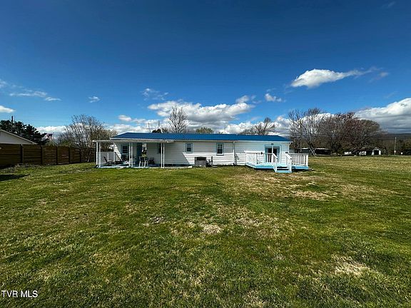 4th image of 574 Bailey St