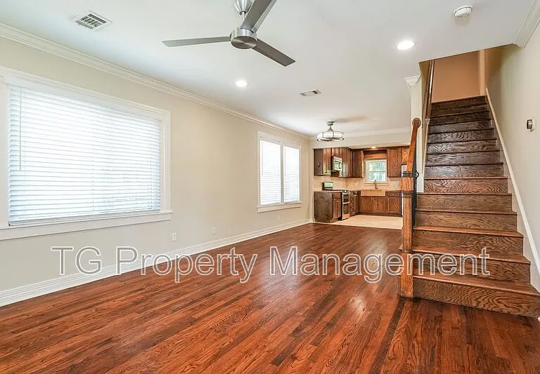 4536 Capitol Ave — Photo 3