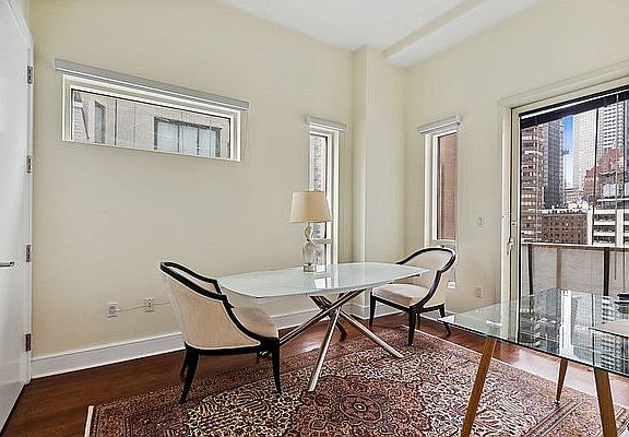 5th image of 250 E 49th St #12D