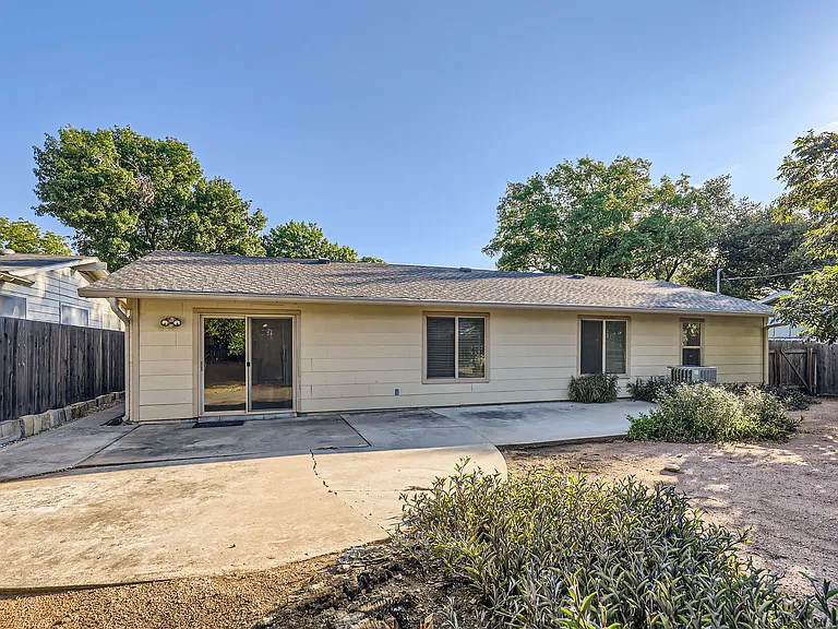3309 Skylark Dr — Photo 26