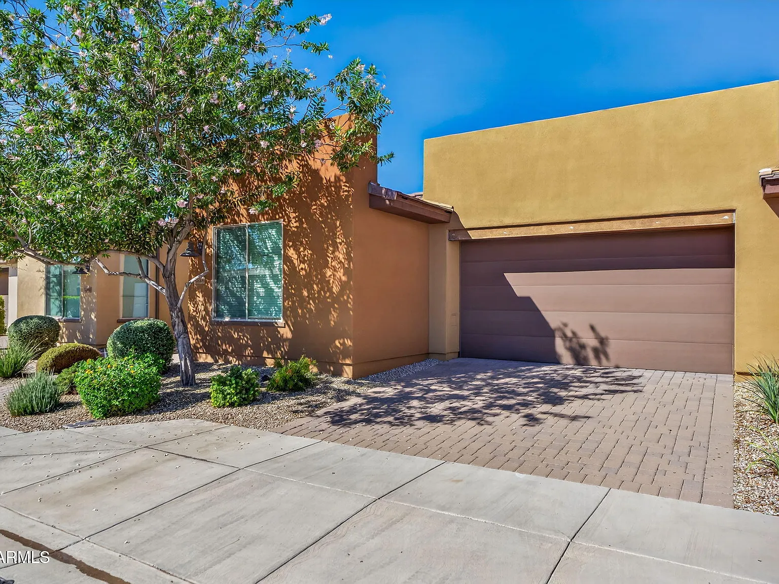 2 bed, 2.0 bath, 1321 sqft, $2,495 — Photo 2