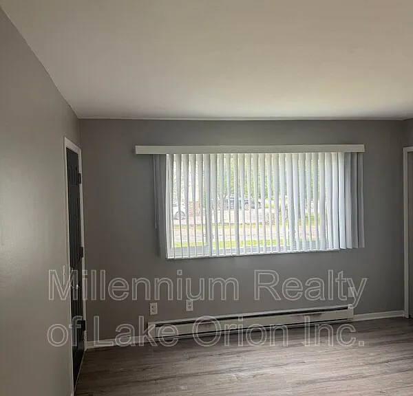 80 Myron St #2 — Photo 2
