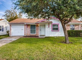 3726 Happy Canyon Dr, Dallas, TX 75241