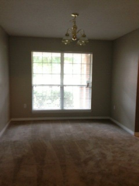 1st image of 28 Pilgrim Dr