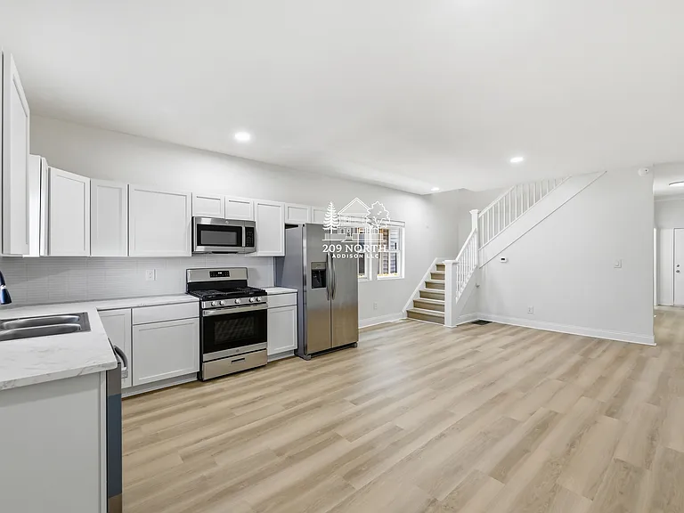 3023 E Michigan St — Photo 3