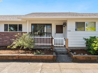 7906 NE Oregon St, Portland, OR 97213