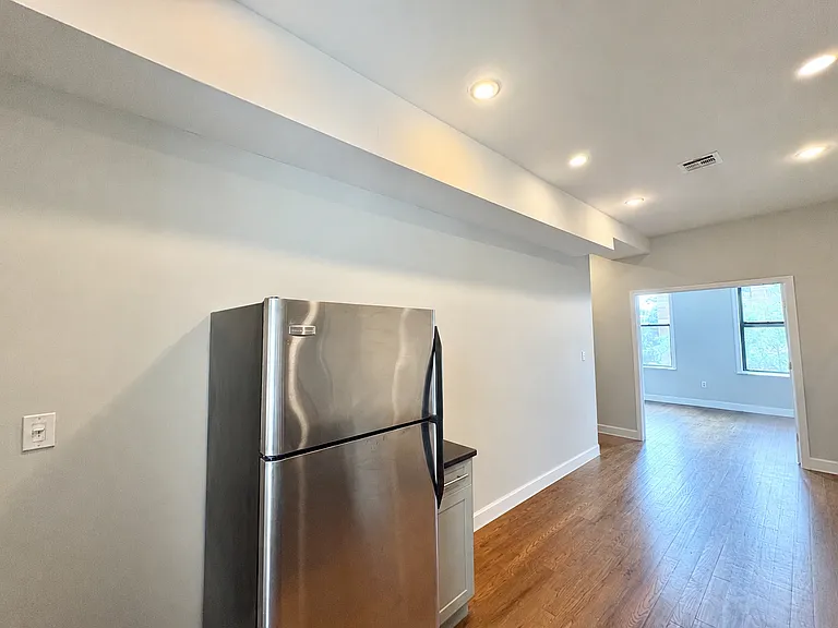 89 Kingston Ave #3L — Photo 9
