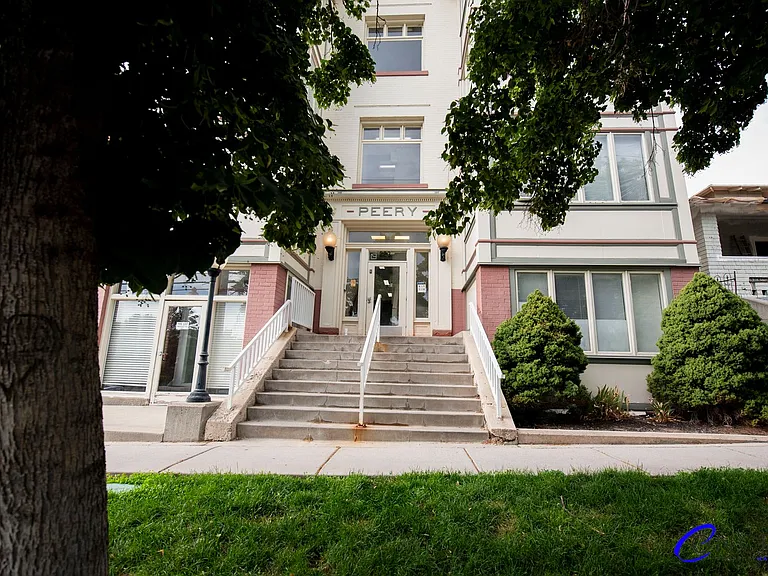 223 E 3rd Ave — Photo 47
