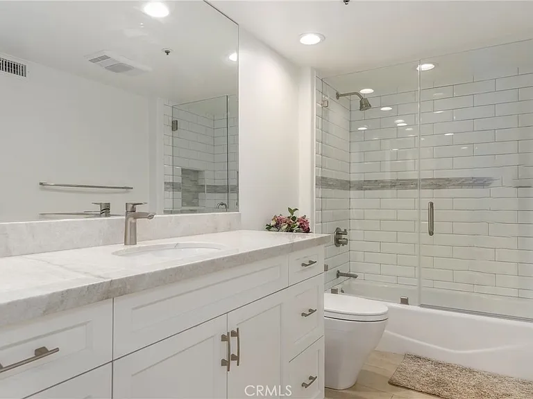 11805 Henley Ln — Photo 17