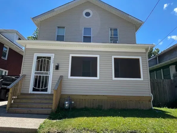 733 E 11th St, Erie, PA 16503