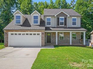1548 Mayfair Dr, Conover, NC 28613