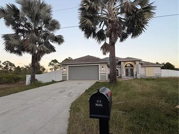 1016 Cleveland AVE, LEHIGH ACRES, FL 33972