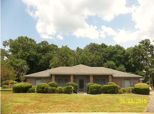 601 Burlington Ct, Mobile, AL 36608