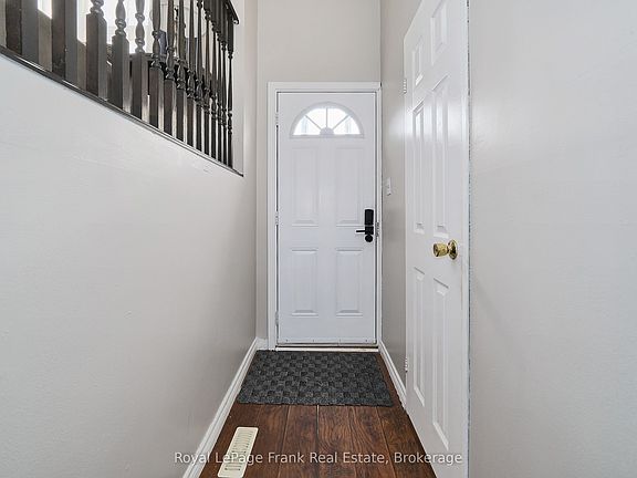 3rd image of 321 Blackthorn St Unit 39