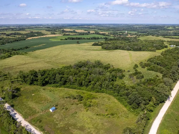 55558 330th Ave, Chariton, IA 50049