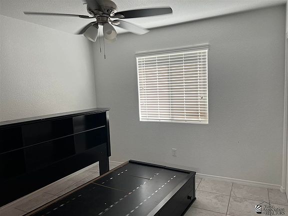 3rd image of 8668 E 40th Pl