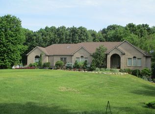 946 Adams Rd, Milford, MI 48381