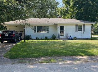 135 Larson Ave, Elkhart, IN 46516