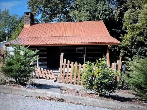 655 S Summit Street, French Lick, IN 47432