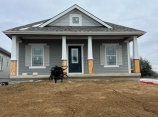 1600 Cottonwood Creek Ave #6, Kearney, MO 64060