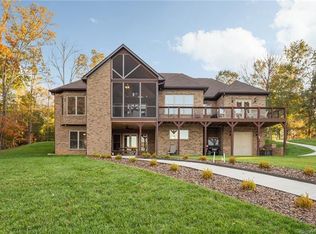 875 Bonum Rd, Lake Wylie, SC 29710