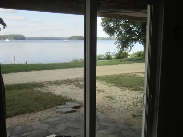 45 Boston Harbor Rd, Dover, NH 03820