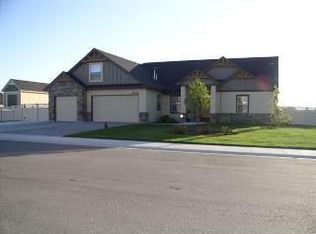 1905 N Willow Glen Pl, Star, ID 83669