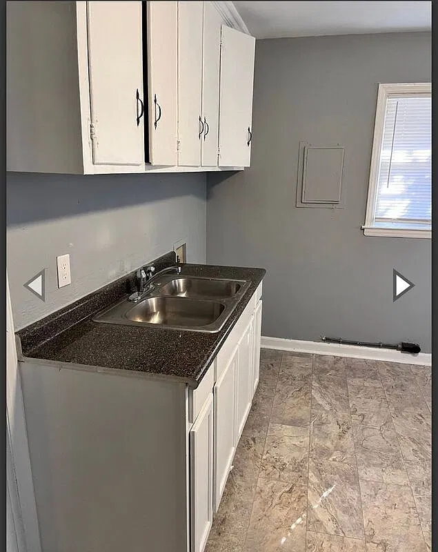 2 bed, 1.0 bath, 837 sqft, $1,250 — Photo 3