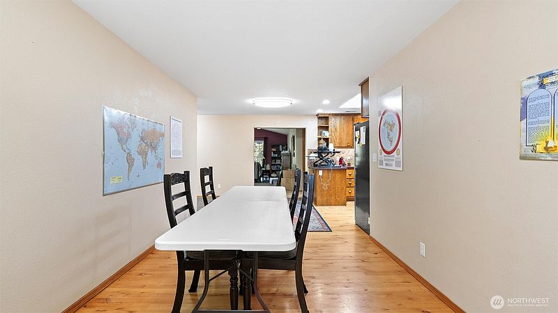 5th image of 87 Sullivan Place