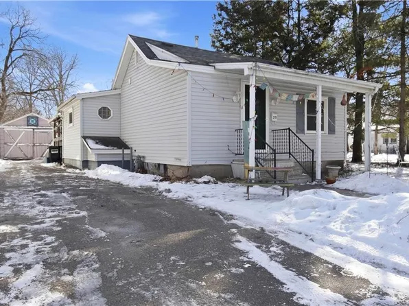 215 10th Avenue, Eau Claire, WI 54703