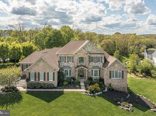 12 Hayhurst Dr, Newtown, PA