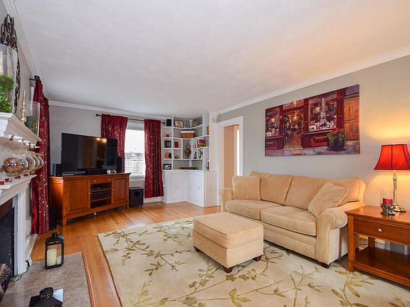 4th image of 2277 Westover Ave SW