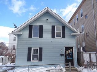 29 Barclay St, Worcester, MA 01604