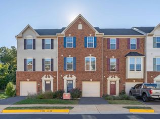 22864 Chestnut Oak Ter, Sterling, VA 20166
