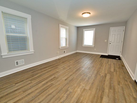 4th image of 116 Maple Ave APT 4