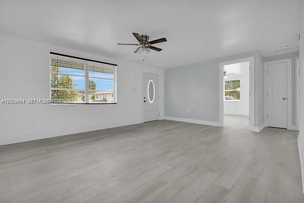 18634 Goodman Cir — Photo 36