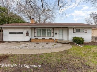 2227 Marshall Ct, Saginaw, MI 48602