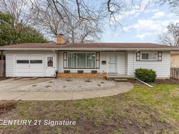 2227 Marshall Ct, Saginaw, MI 48602