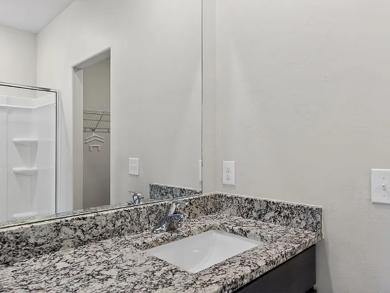 1712 Amaranth Ln — Photo 23