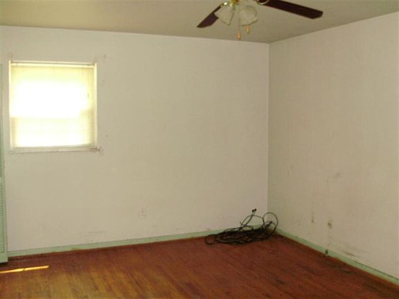 5th image of 9361 Sheralee Ln