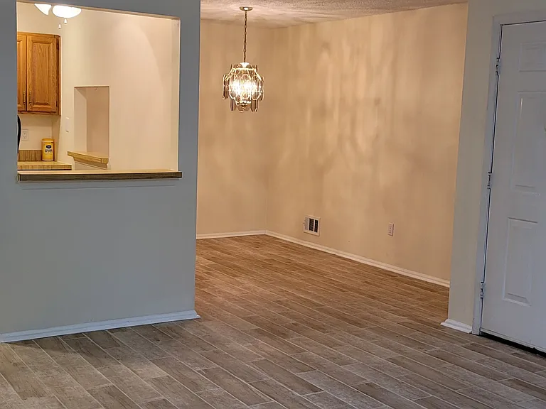 433 Danbury Ln #433 — Photo 18