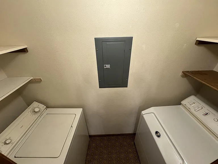 Full-Sized Washer & Dryer