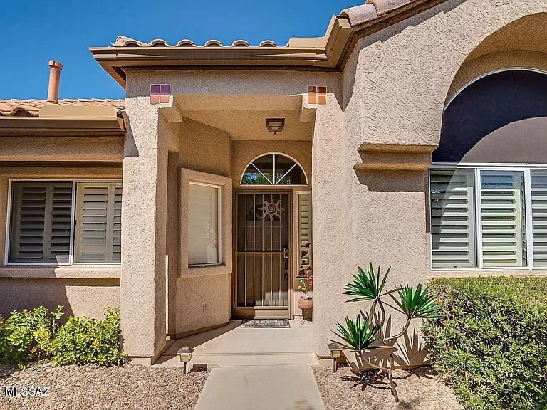 10769 N Eagle Eye Pl — Photo 2
